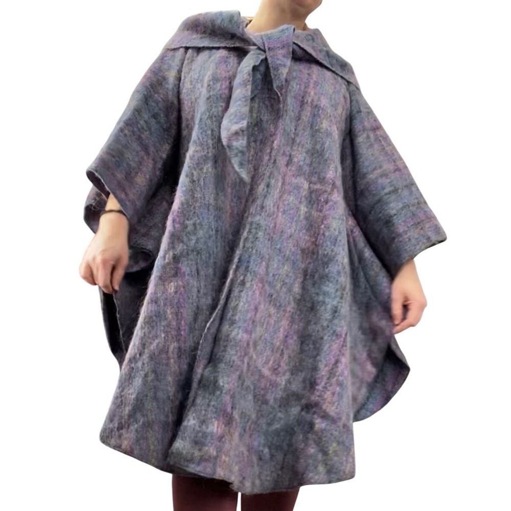 Vintage Jules Tournier French Wool Blend Plaid Alpaca Shawl Collar Cape Poncho